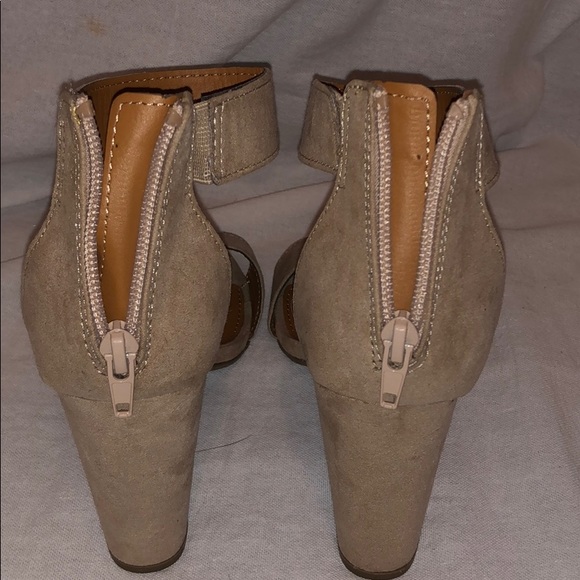 Sugar Nude Heels - Picture 7 of 8